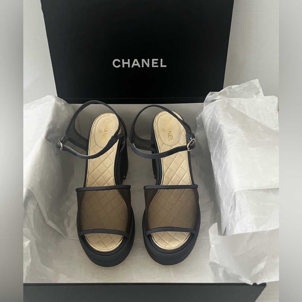 Chanel platform sandal, US size 8, Eggplant/Gray color, never been worn